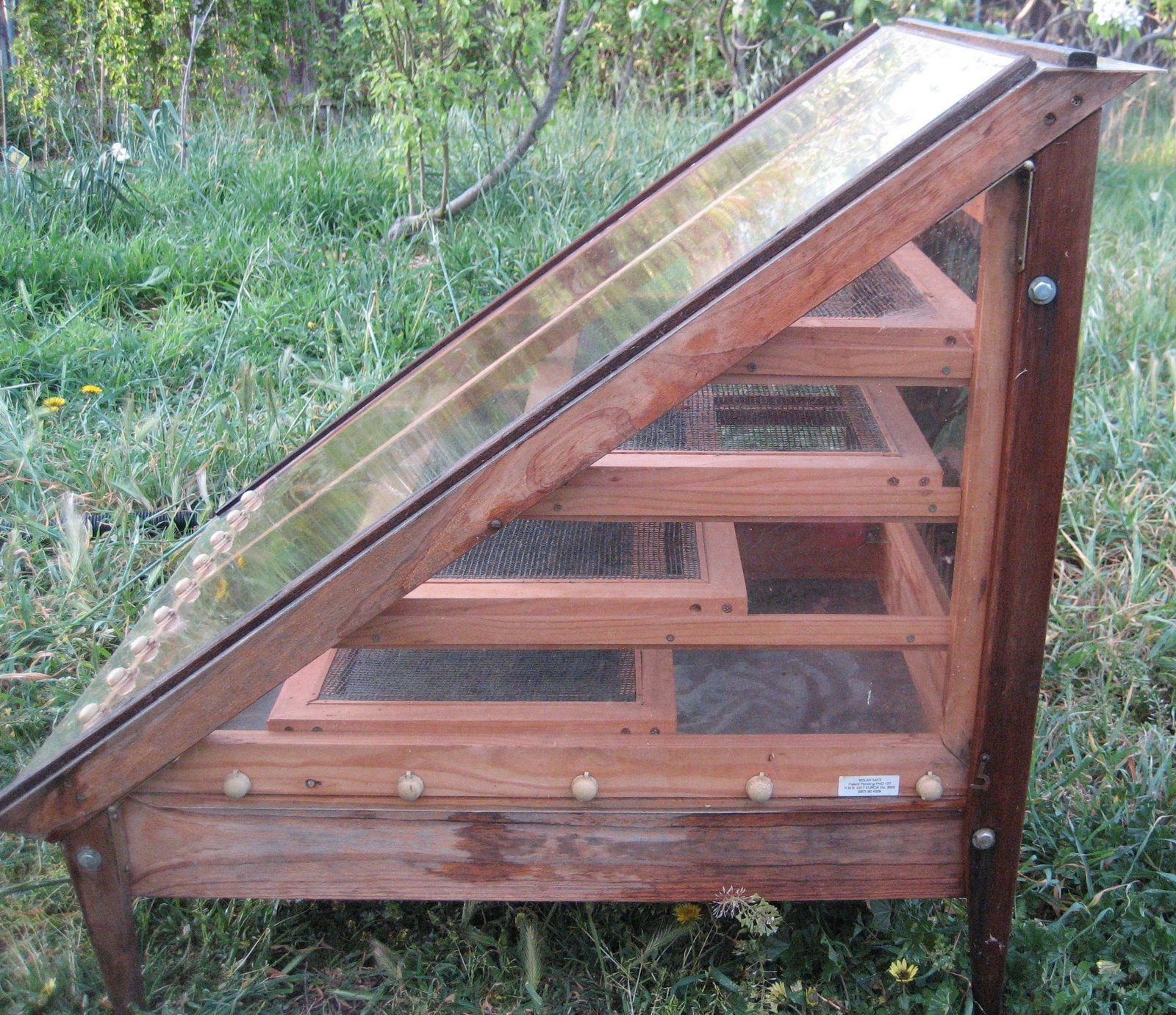 Build a Solar Food Dehydrator—Easy, Inexpensive, Detailed Plans 