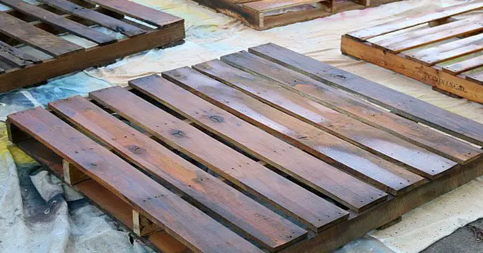 Easy DIY Wood Pallet Projects