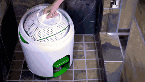 A Portable Washing Machine That Doesn’t Need Electricity