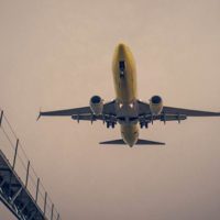 Don&rsquo;t Fly Without These 20 TSA-Approved Items in Your Prepper&rsquo;s Carry-on Bag - Anyone who has ever watched the hit series Lost has probably thought about how you'd survive if your plane crashed and you only had limited supplies and tools on hand. As preppers, we're all about the gear.