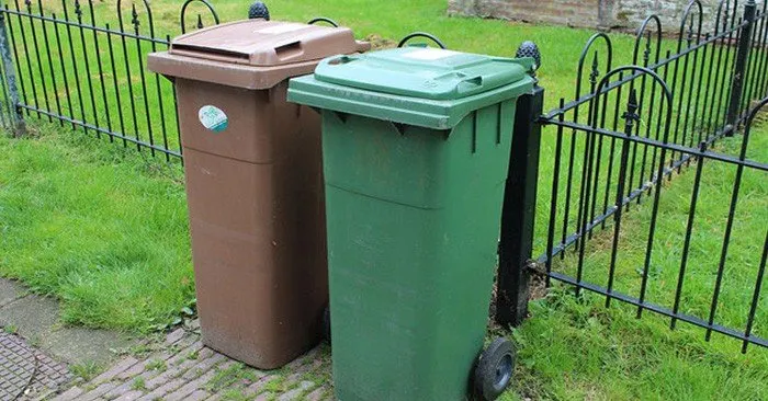 Free Hot Water from Compost Wheelie Bin 1 Free Hot Water from Compost Wheelie Bin - Compost can reach a core temperature of 70 degrees Centigrade. Conventional Hot Water systems are thermostatically set to heat the water to around 65 – 70 degrees centigrade. So at its peak this system will create very hot water for free.