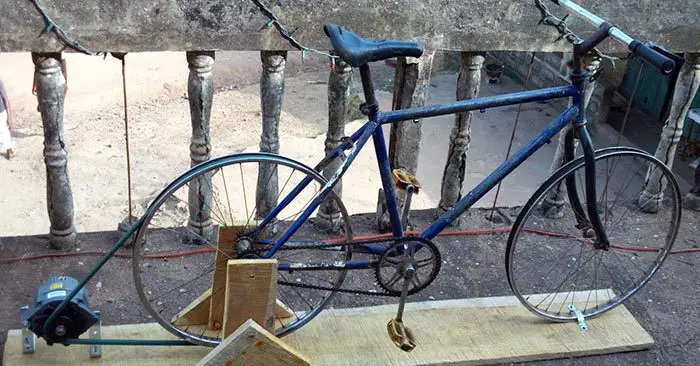 How To Build A Bicycle Generator - How To Build A Bicycle Generator pin - Having a manual method of producing power is a great backup in case there is no wind or sun to charge your off the grid batteries in an emergency situation! Get between 75 - 150 watts.