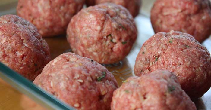 The Best Home Canned Meatballs Recipe - Meat prices are just ridiculous and I don't see the prices going down anytime soon. So if you can get a good deal on ground beef I would highly recommend making some meatballs and can them and have yummy meatballs for years to come