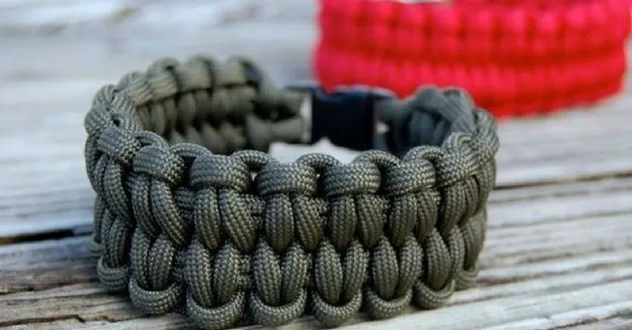 17 Cool Paracord Projects — Paracord is super useful to have in a SHTF or survival situation, since it has so many uses. This lightweight, strong nylon rope can be used secure cargo, suspend a makeshift shelter, and even act as a tourniquet in an emergency situation.