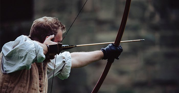 Between a Compound Bow and Recurve Bow Which is the Best for Survival? - Many people have their opinions when it comes these two. However, they lack the evidence to back their choice.