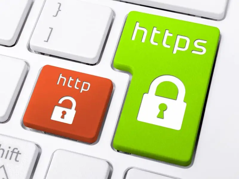 Red button for http and green button for https: choose greeen for online data safety