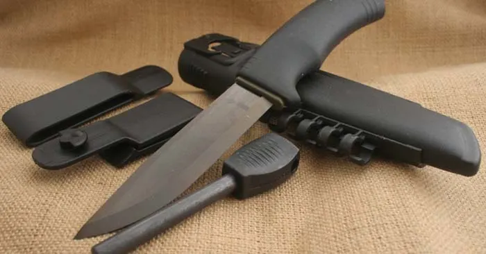 7 Best Affordable Tactical Knives On The Market Today – 2018 - That doesn't mean that you shouldn't have a knife on your person to serve as a self defense tool. Knives can be a game changer in a serious physical altercation. If your attacker is unaware of the knife they can be rendered helpless or worse in a hurry with the right point of contact.