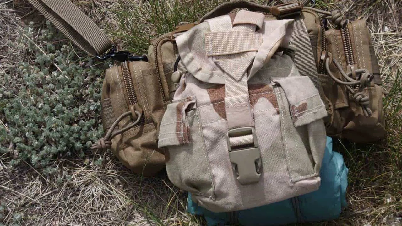 There are situations where many items in your bug out bag may not be appropriate, such as an airport. Here is our list of over 30 TSA approved items to put in your survival kit.