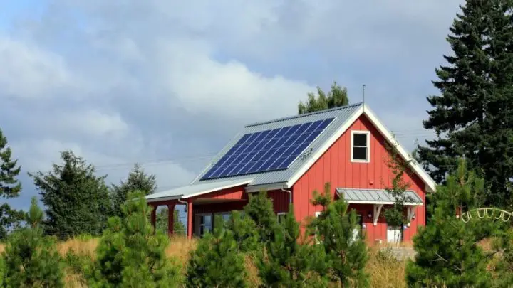 Simple DIY Solar Powered Projects For Preppers