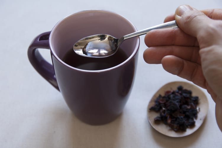 Use raisin tea to sooth a fever