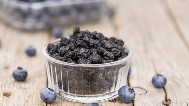 How to Dehydrate Blueberries