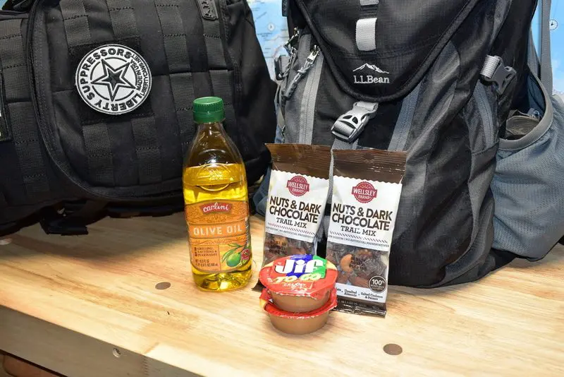 60 Best Foods for Bug Out Bags You Should Know About 10 foods high in fat