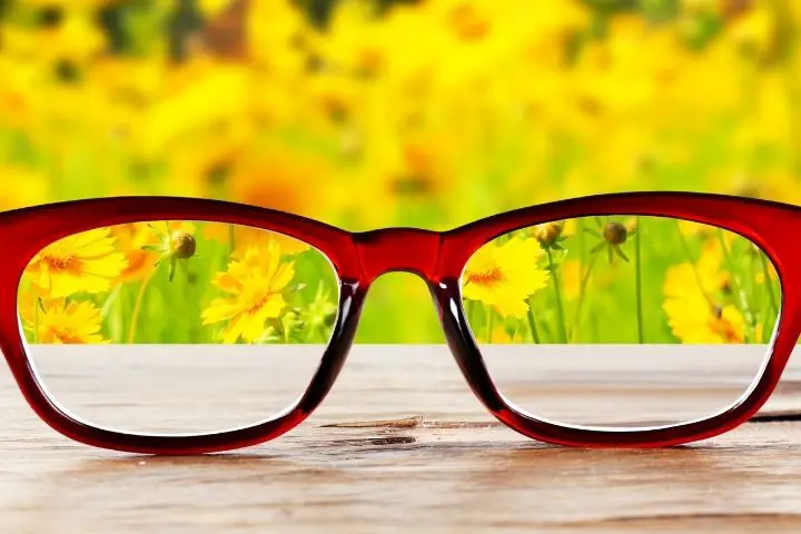 10 Common Things Preppers Forget for Survival 4 spare eyeglasses are an item preppers tend to forget