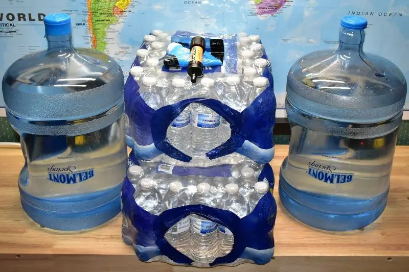 bulk water bottles and containers