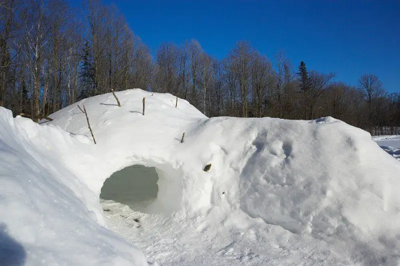 quinzhee winter survival shelter