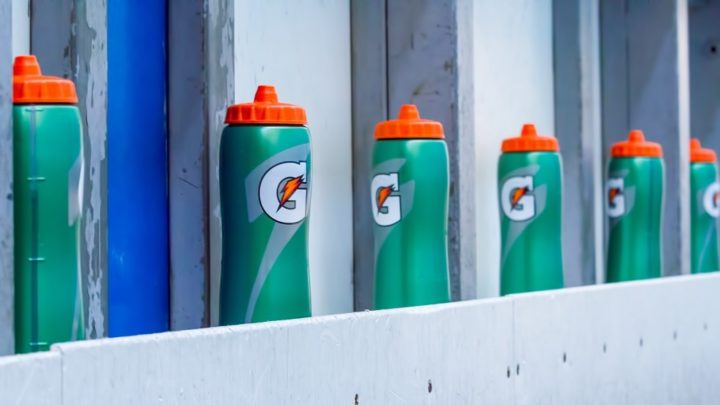 How Long Does Gatorade Last, And When Should It Be Thrown Away?