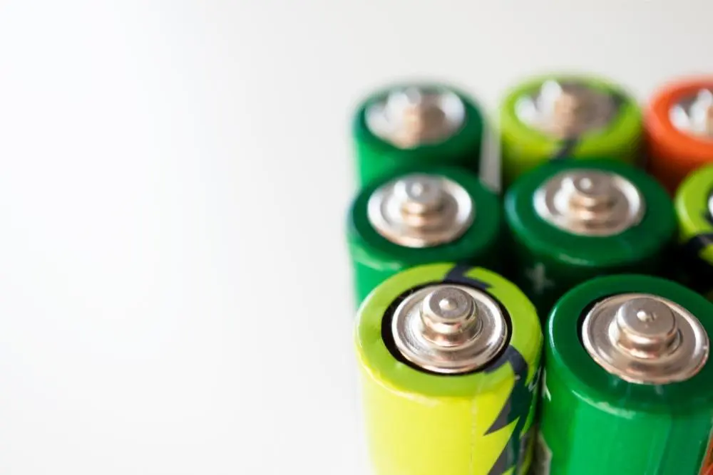 How To Recharge Alkaline Batteries Safely And Without Any Leaks 1 Should these batteries be recharged?