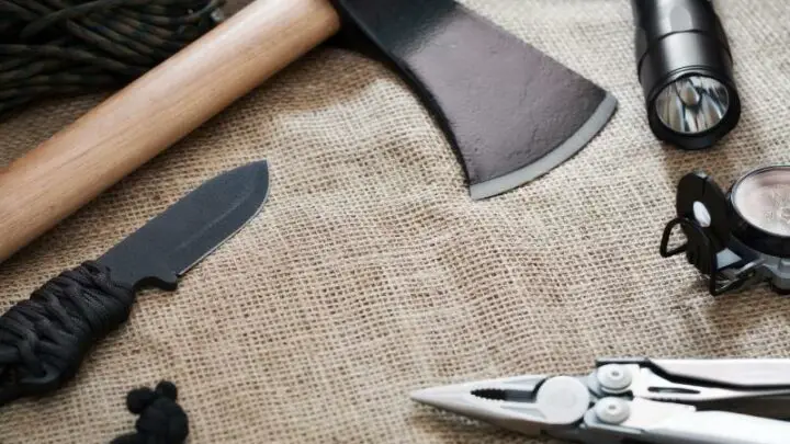 25 Survival Tools For When The SHTF