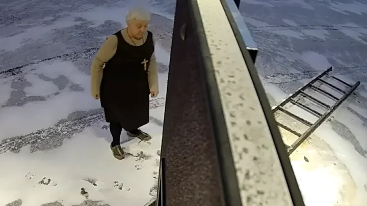 Video: Thieves target charity, quickly realize they underestimated a 76-year-old nun and the power of prayer