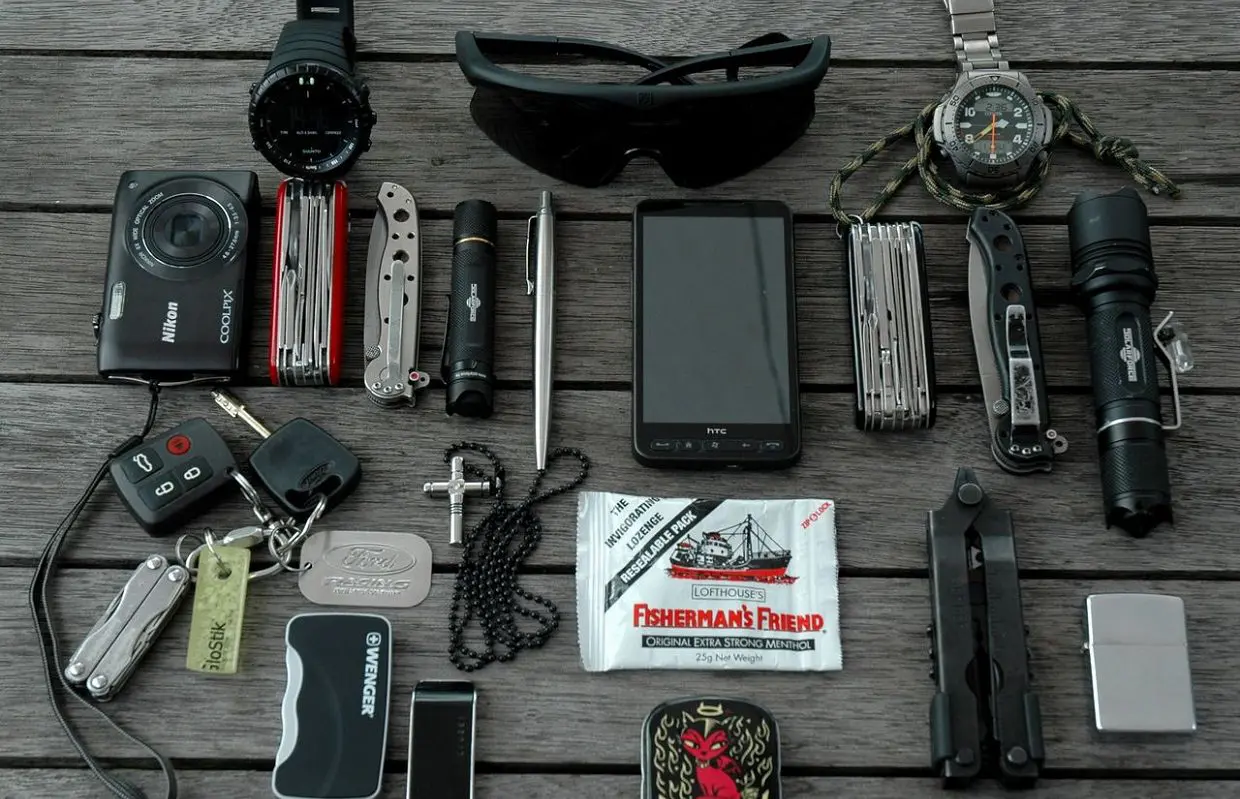 Most common collection of essential EDC items