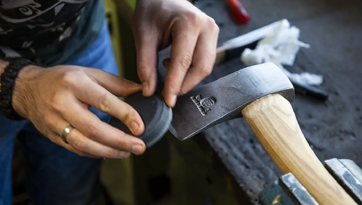 Repeat the process with the stone on the bot sides of axe