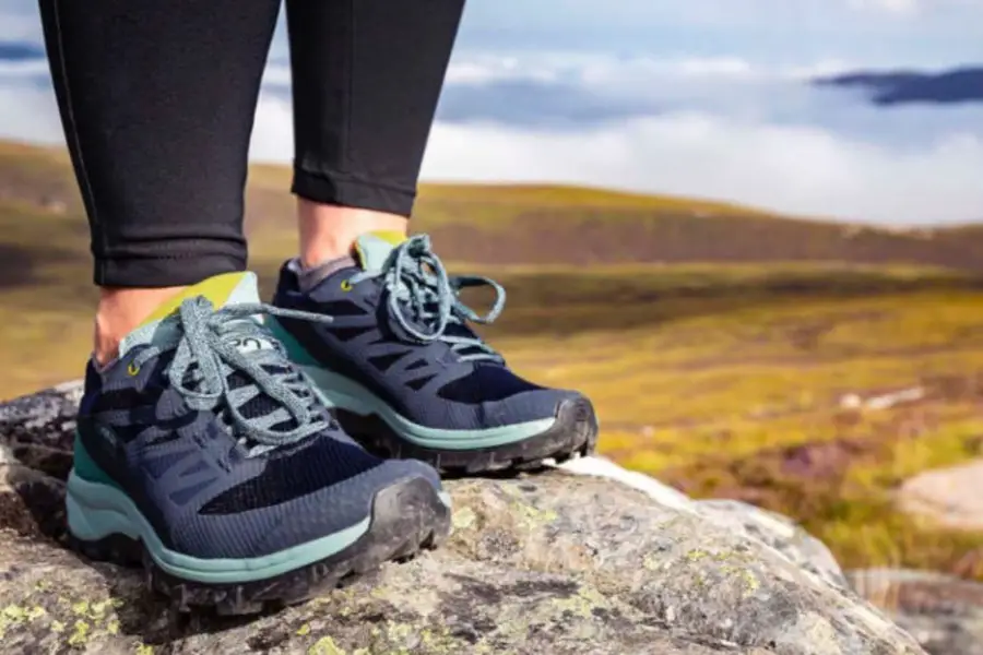 Why Not Tennis Shoes When Hiking?