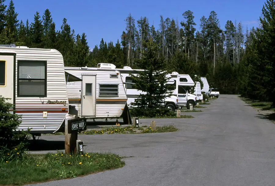 Important Questions To Consider When Choosing The Best RV Campsites